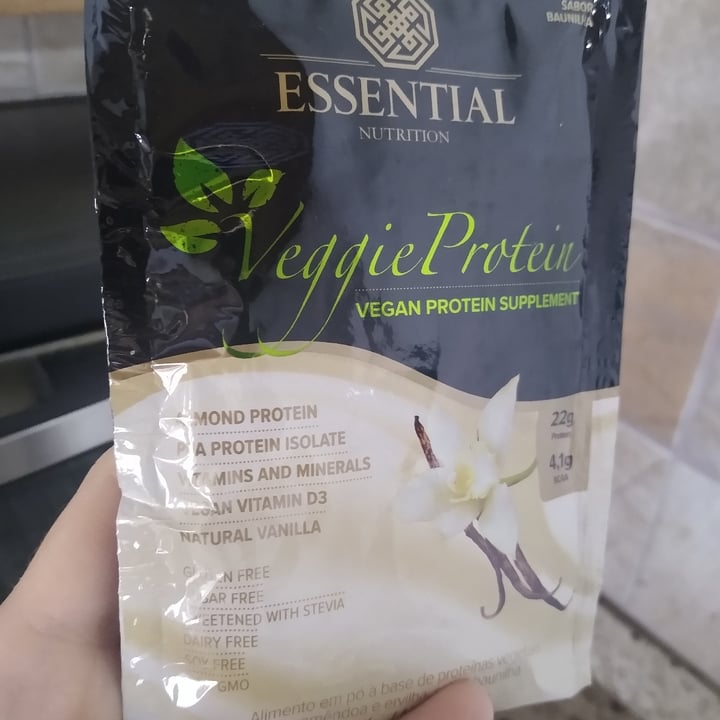photo of Essential Nutrition Veggie Protein Vanilla shared by @marianabuono on  12 Jun 2022 - review