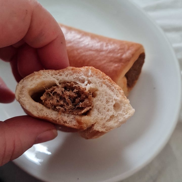 review photo of Jumbo (Supermarkten) Vega worstenbroodjes shared by @dejanster on 26 Apr 2022 - review