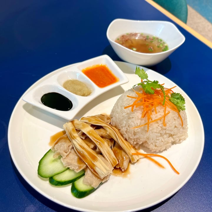 photo of Green Common Singapore Heura chicken rice shared by @erialc on  19 Mar 2022 - review
