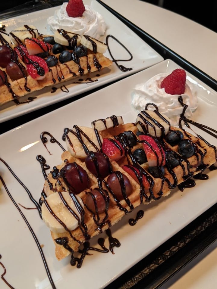 review photo of Juice Dudez Chocolate And Fruit Vegan And GF Waffles shared by @marisab03 on 22 Dec 2019 - review