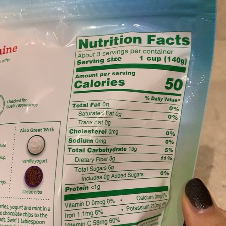 photo of Dole Whole Strawberries shared by @yuina on  31 Jan 2022 - review