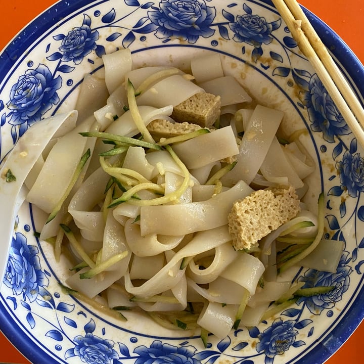 photo of Bedok Interchange Hawker Centre Liangpi Noodles shared by @lowxizhi on  05 Jan 2022 - review