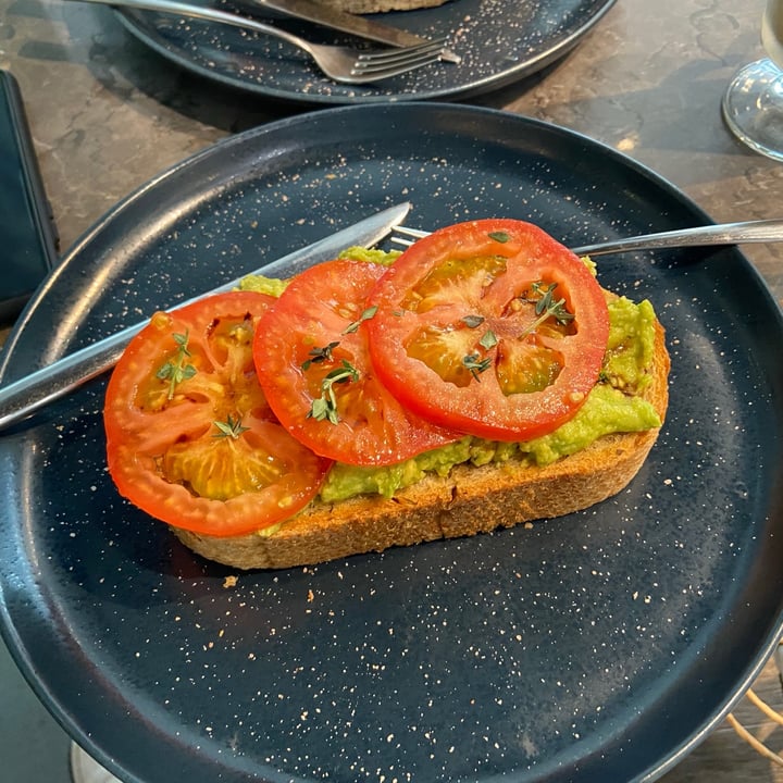 photo of Grain Alley Awesome avocado toast shared by @iamnutanidiot on  28 Mar 2021 - review