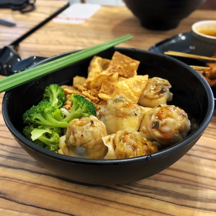 photo of Botanict Ramen with dumpling shared by @sutris on  16 May 2021 - review
