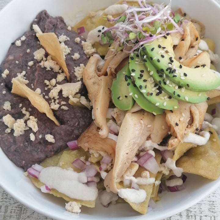 review photo of HAMABE Chilaquiles shared by @raquelochoa on 17 Apr 2022 - review