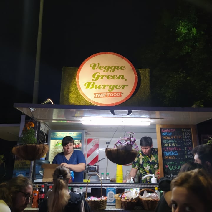 review photo of Veggie green burger Hamburguesa Mexicana shared by @fabrizzio on 08 Oct 2022 - review