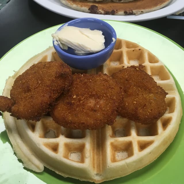 Photo of the dish “Chick'n and Waffles”