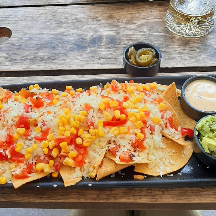 photo of Hudsons The Burger Joint (Claremont) Vegan nachos shared by @kate13 on  07 Feb 2021 - review