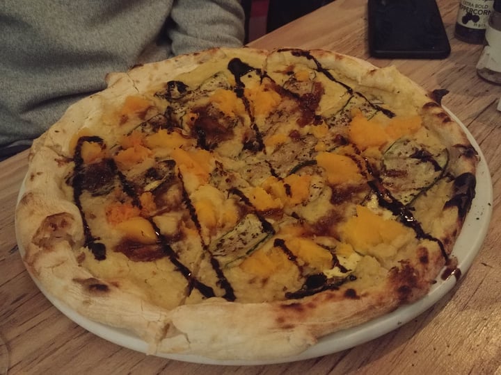 photo of Ferdinando's Pizza Al Baba Sababa Vegan Pizza with Hummus Base shared by @gracec on  20 Jul 2019 - review