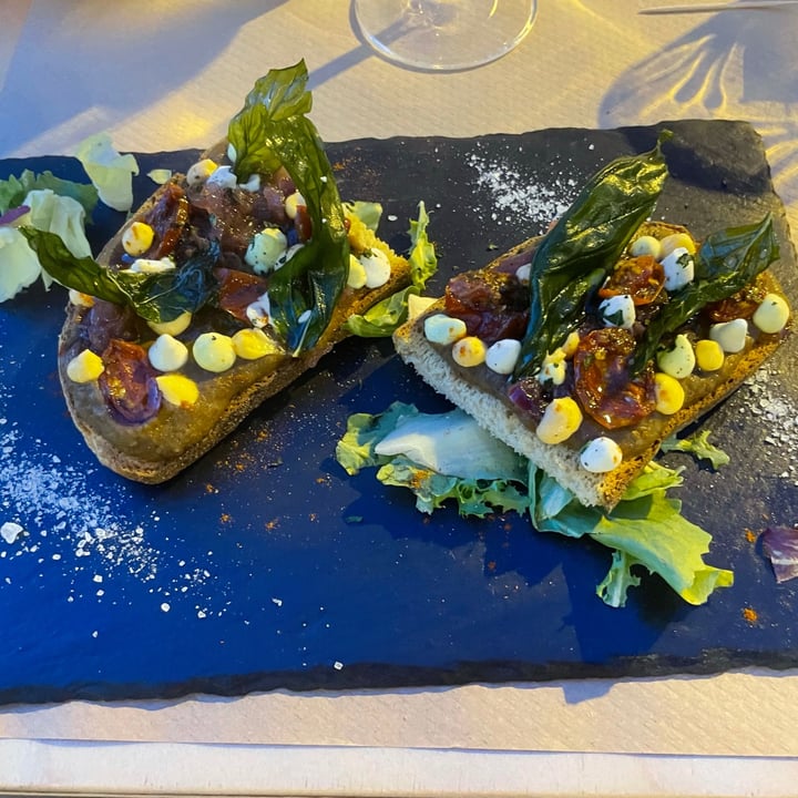 photo of Cavò Bistrot Bruschetta shared by @erikarabbi on  27 Jul 2021 - review