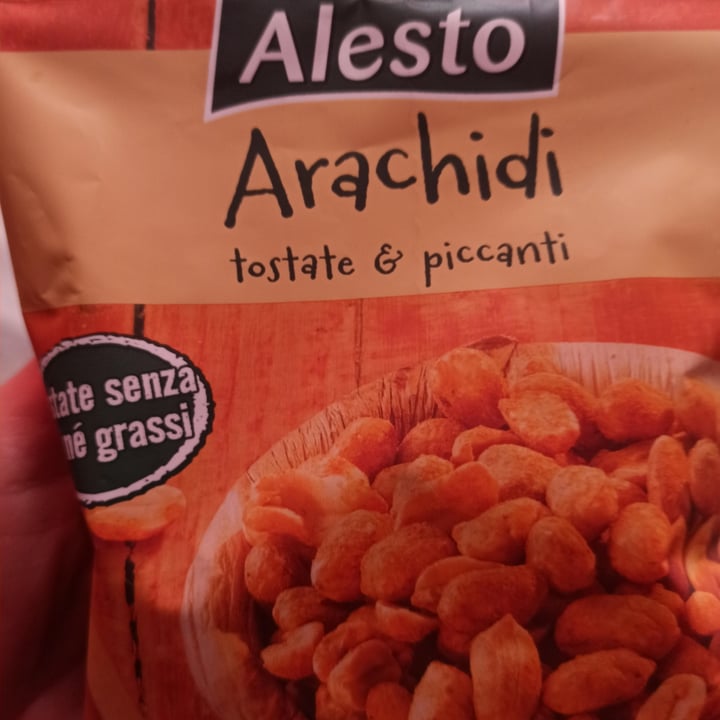 photo of Alesto Arachidi tostate e piccanti shared by @metalcricia on  07 Nov 2021 - review