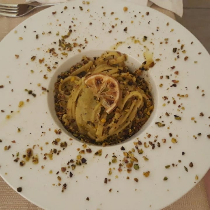 review photo of Pesto di Pistacchio Linguine Al Pesto Di Pistacchi shared by @alotlikejess on 28 Nov 2021 - review