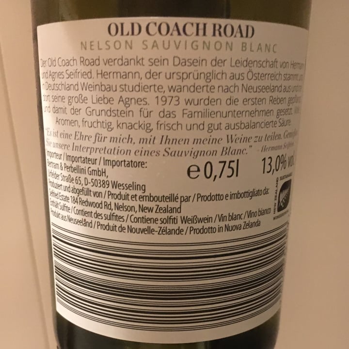 photo of Seifried Winery Old Coach Road Sauvignon Blanc shared by @highcarbplantfood on  20 Nov 2020 - review