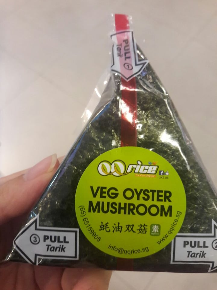photo of QQ Rice Oyster Mushroom Onigiri shared by @plantaepy on  27 Sep 2019 - review