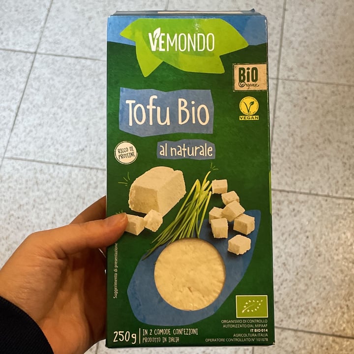 photo of Vemondo Tofu Bio al naturale shared by @robertap25 on  13 Dec 2021 - review