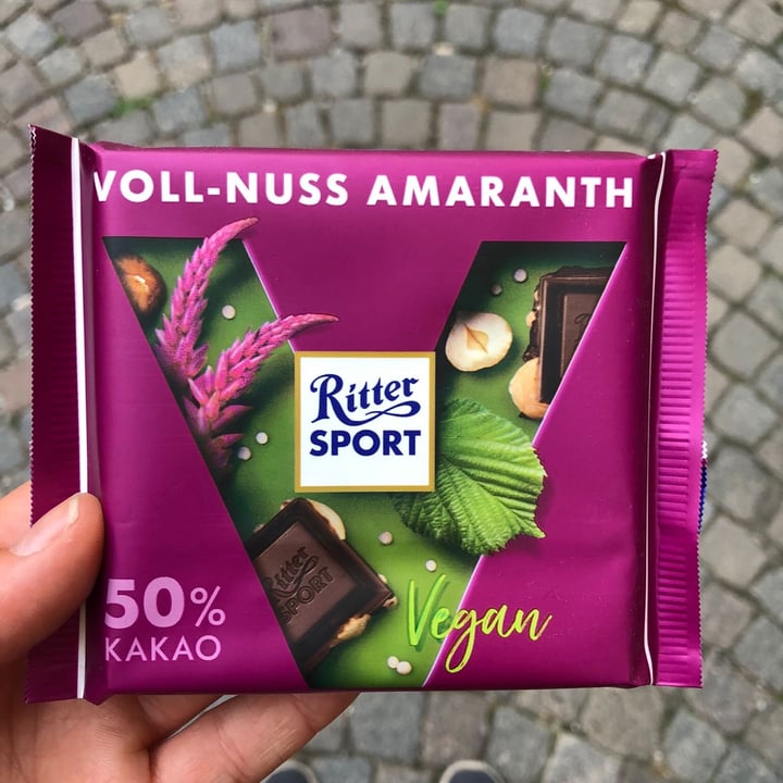 photo of Ritter Sport Voll-Nuss Amaranth shared by @mariagloriaclara on  03 Sep 2021 - review