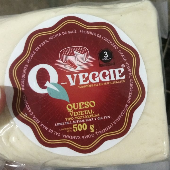 photo of Q veggie Queso vegano shared by @pibs on  06 Sep 2021 - review