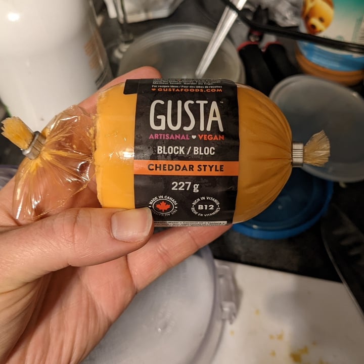 photo of Gusta Bloc Cheddar style shared by @maxoverdrive on  10 Jan 2022 - review