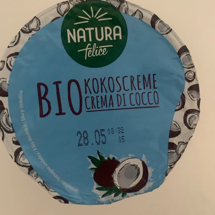 photo of Natura Felice bio crema di cocco shared by @marymaybe on  19 May 2022 - review