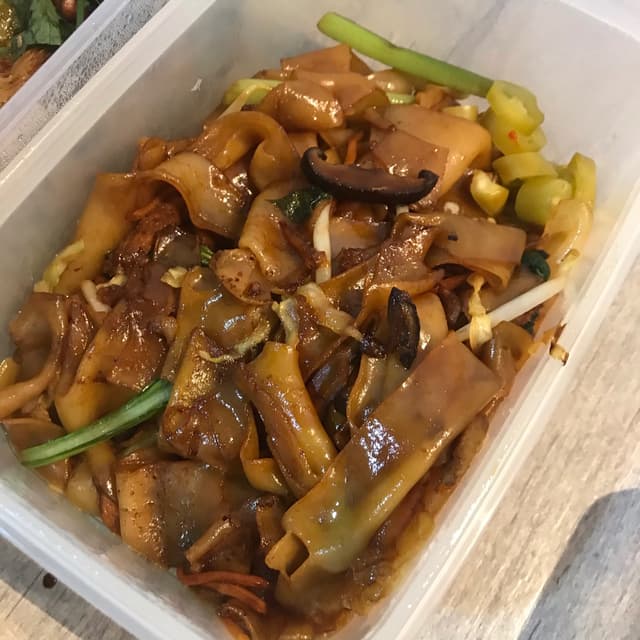 Photo of the dish “Fried Dry Hor Fun”