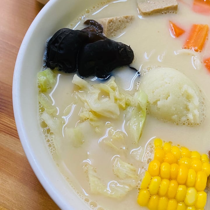review photo of 龍廚蔬食(手工拉麵、飯)VEGAN RAMEN 白湯拉麵 shared by @vegantow on 19 Aug 2020 - review