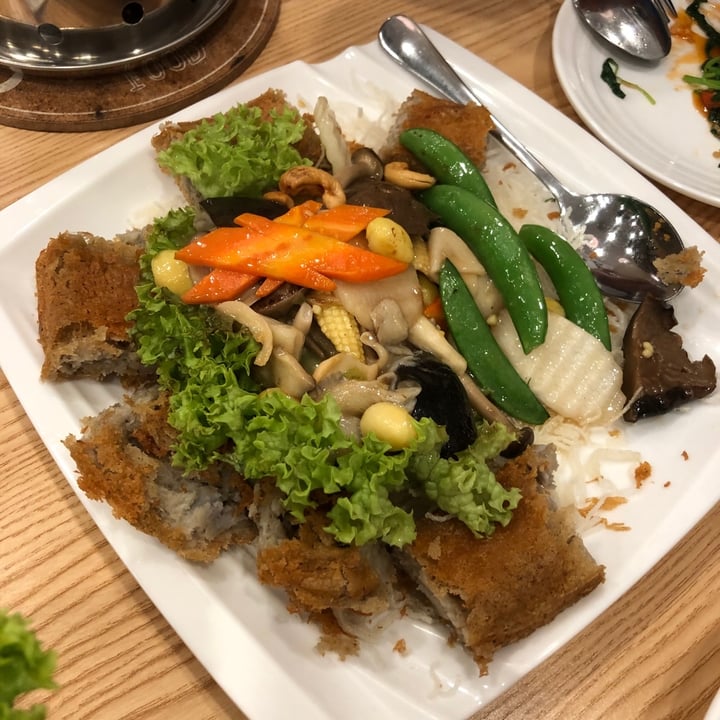 photo of Green Ba Vegetarian Restaurant Vegetables in Taro Ring shared by @soy-orbison on  12 Mar 2020 - review