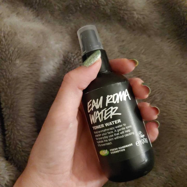 review photo of LUSH Fresh Handmade Cosmetics Eau Roma Water shared by @tenfeethigh on 24 Nov 2020 - review