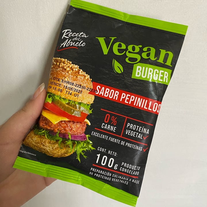 photo of Receta del abuelo Vegan Burger Sabor Pepinillos shared by @patty4 on  13 Sep 2022 - review