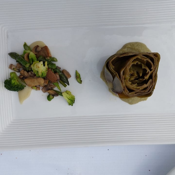 review photo of Osteria al Gambero Sbronzo Carciofo con salsa topinambur shared by @annabi90 on 16 Apr 2022 - review