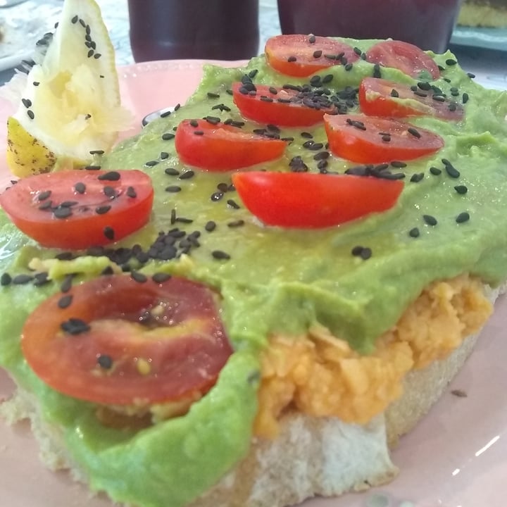 review photo of La Capke - Café Güemes Avocado toast shared by @betacarotena on 25 Dec 2020 - review