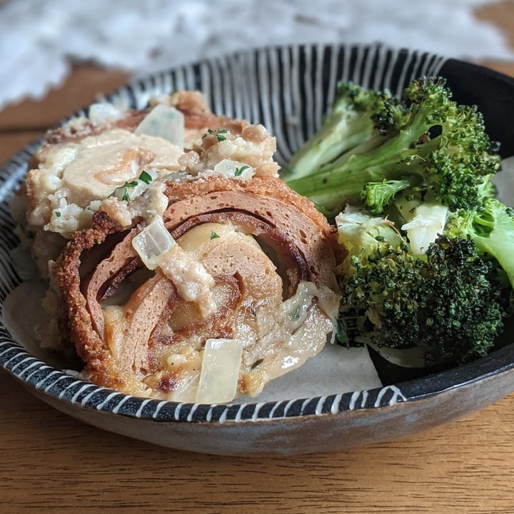 photo of The Herbivorous Butcher Hot Chicken Cordon Bleu shared by @iszy on  08 Apr 2022 - review