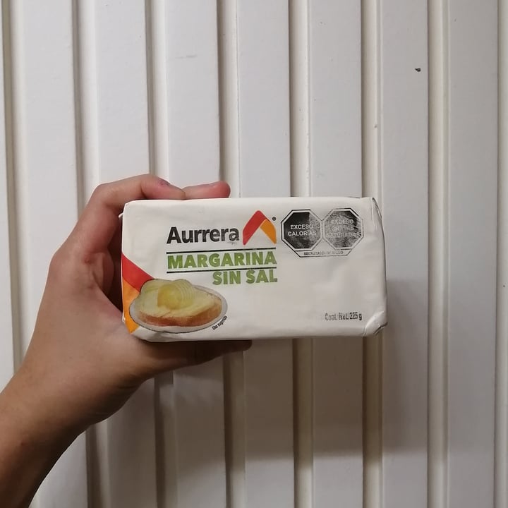 review photo of Aurrera Margarina Vegetal Aurrerá shared by @camilaeg on 22 Oct 2021 - review