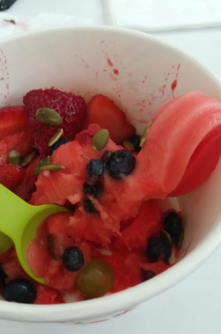 review photo of Yogurt Life Helado shared by @lyvegan95 on 03 Feb 2020 - review
