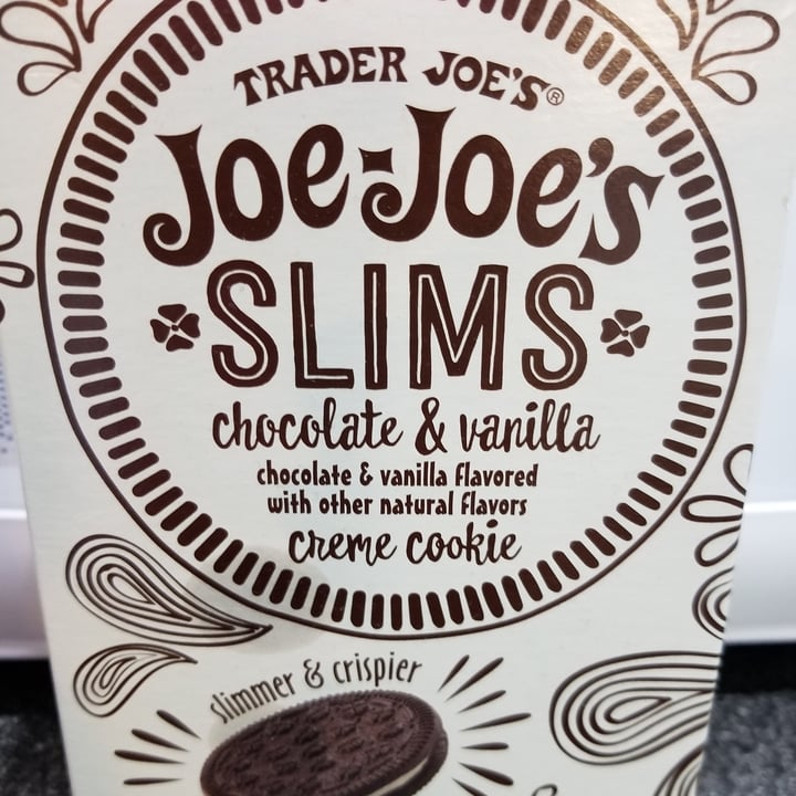 photo of Trader Joe's Trader Joe's Joe-Joe's Slims Chocolate & Vanilla shared by @shmoopsify on  09 Jul 2020 - review