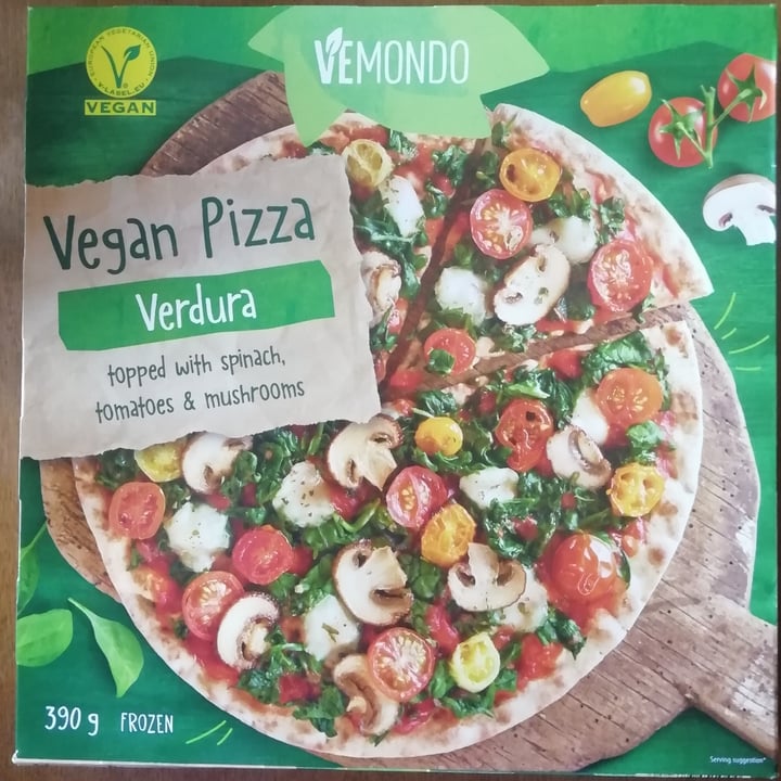 photo of Vemondo Vegan Pizza Verdura with Spinach, Tomatoes & Mushrooms shared by @flowerlollypop on  27 Mar 2022 - review