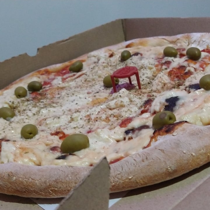 photo of Blondie Pizza con quesofu shared by @xcuasidelictualx on  26 Dec 2020 - review