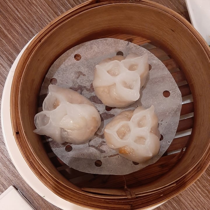 photo of Tofu Vegan Steamed Tofu and Mushroom Dumplings shared by @maiaceto on  20 Apr 2022 - review