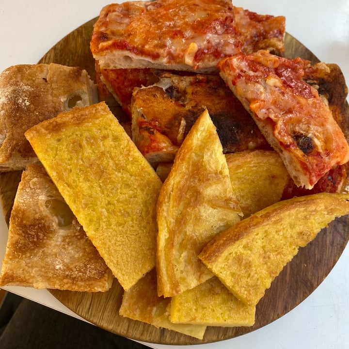 review photo of Aldo's Bakery Aperitivo shared by @plantbasedeguzki on 13 Jun 2022 - review