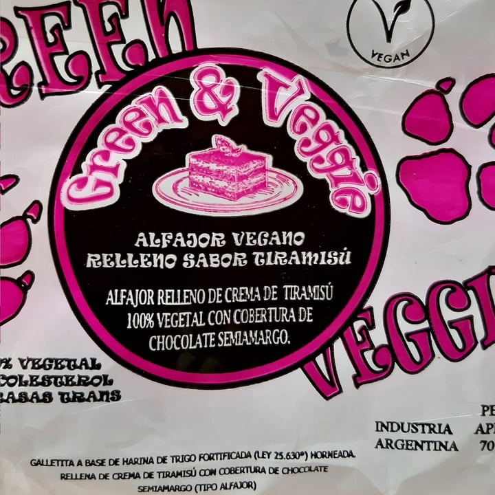 review photo of Green & Veggie Alfajor Relleno Sabor Tiramisu shared by @gabrgarcia on 26 Sep 2022 - review