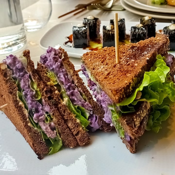 photo of Linfa Milano - Eat Different Club Sandwich Plant Based shared by @shelises on  19 Mar 2022 - review