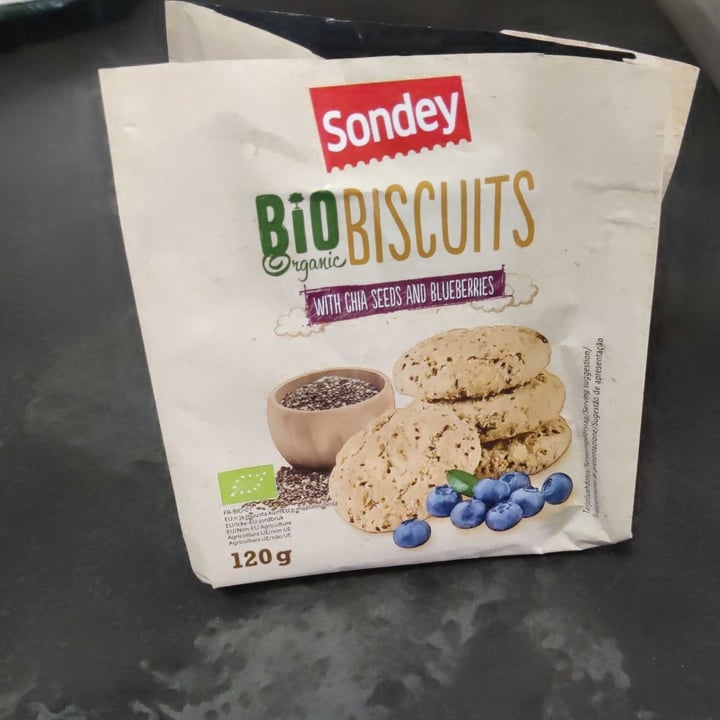 photo of Sondey Bio biscuits with chia seeds and blueberries shared by @farfallina17 on  25 Jan 2022 - review