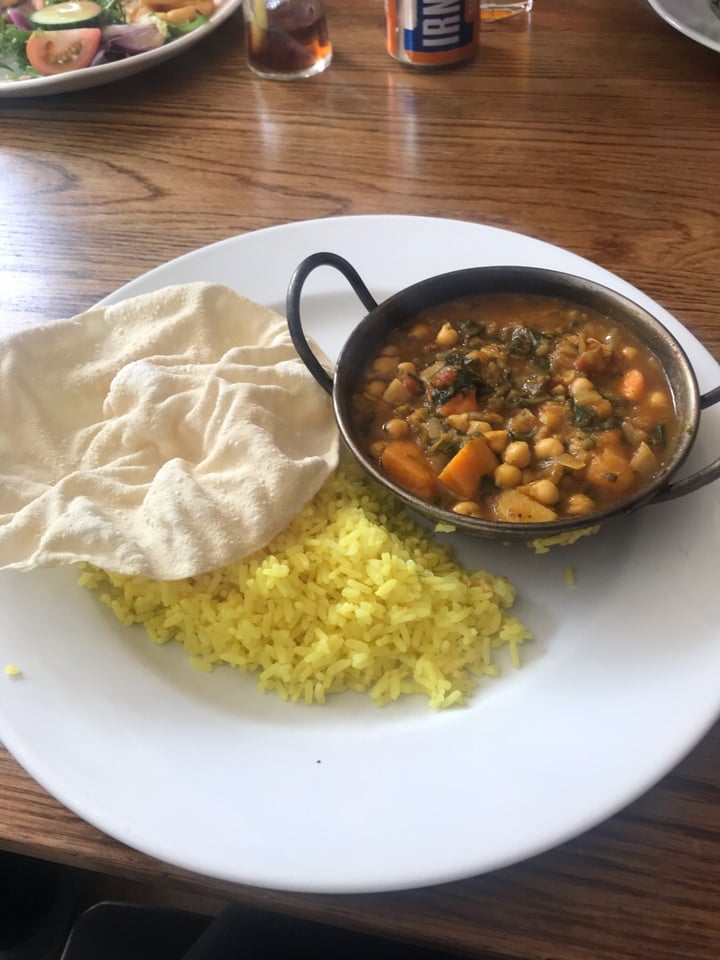 photo of Seven Kings Chickpea and sweet potato curry shared by @studentveganedi on  29 May 2019 - review