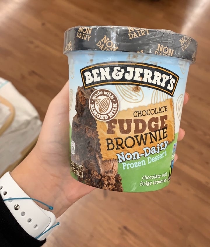 photo of Ben & Jerry's Chocolate Fudge Brownie Non-Dairy Ice Cream shared by @daniquiros on  20 Feb 2020 - review