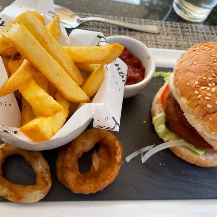 Marula Grill Restaurant South Village, Pilanesberg National Park, South