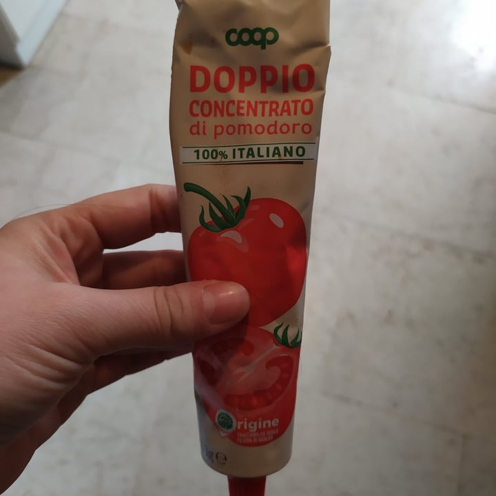 photo of Coop Doppio concentrato di pomodoro shared by @viniacava on  12 Apr 2022 - review