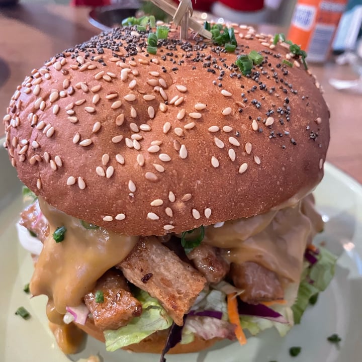 photo of Lekker Vegan Kyalami On Main Lekker Meaty shared by @rachanab on  01 Jan 2022 - review