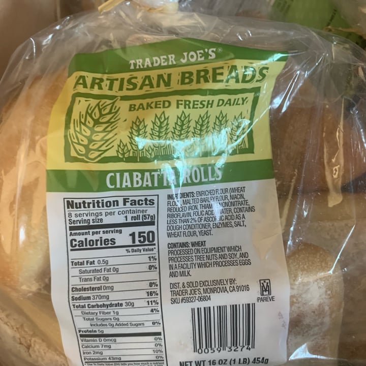 review photo of Trader Joe's Artisan Ciabatta Rolls shared by @dexter9 on 27 Feb 2022 - review