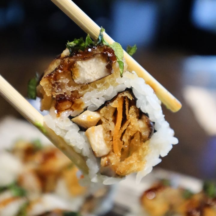 photo of Blue Sushi Sake Grill Shiitake To Me roll shared by @lizmaselli on  27 Jan 2022 - review