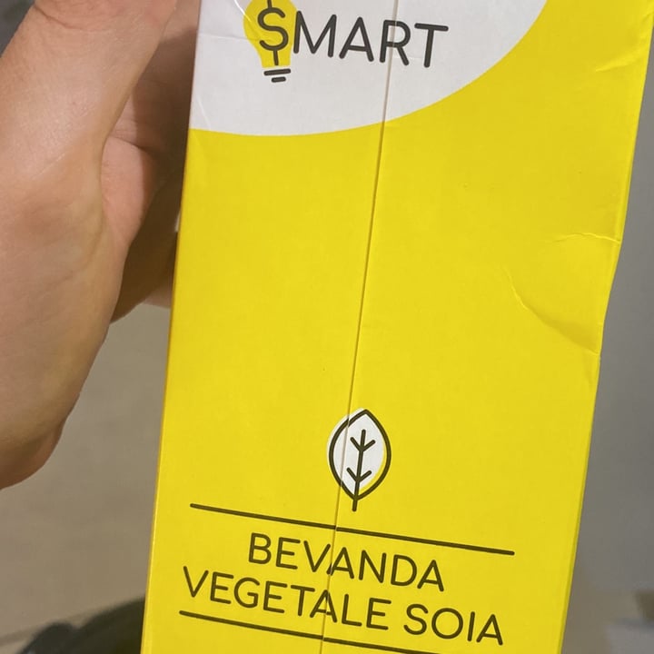 photo of Esselunga - Smart Bevanda vegetale soia shared by @lindapuravida on  16 Jun 2022 - review