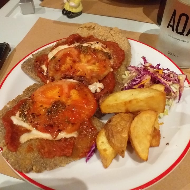 review photo of Gordo Vegano Milanesa napolitana shared by @annbe on 11 Jun 2022 - review